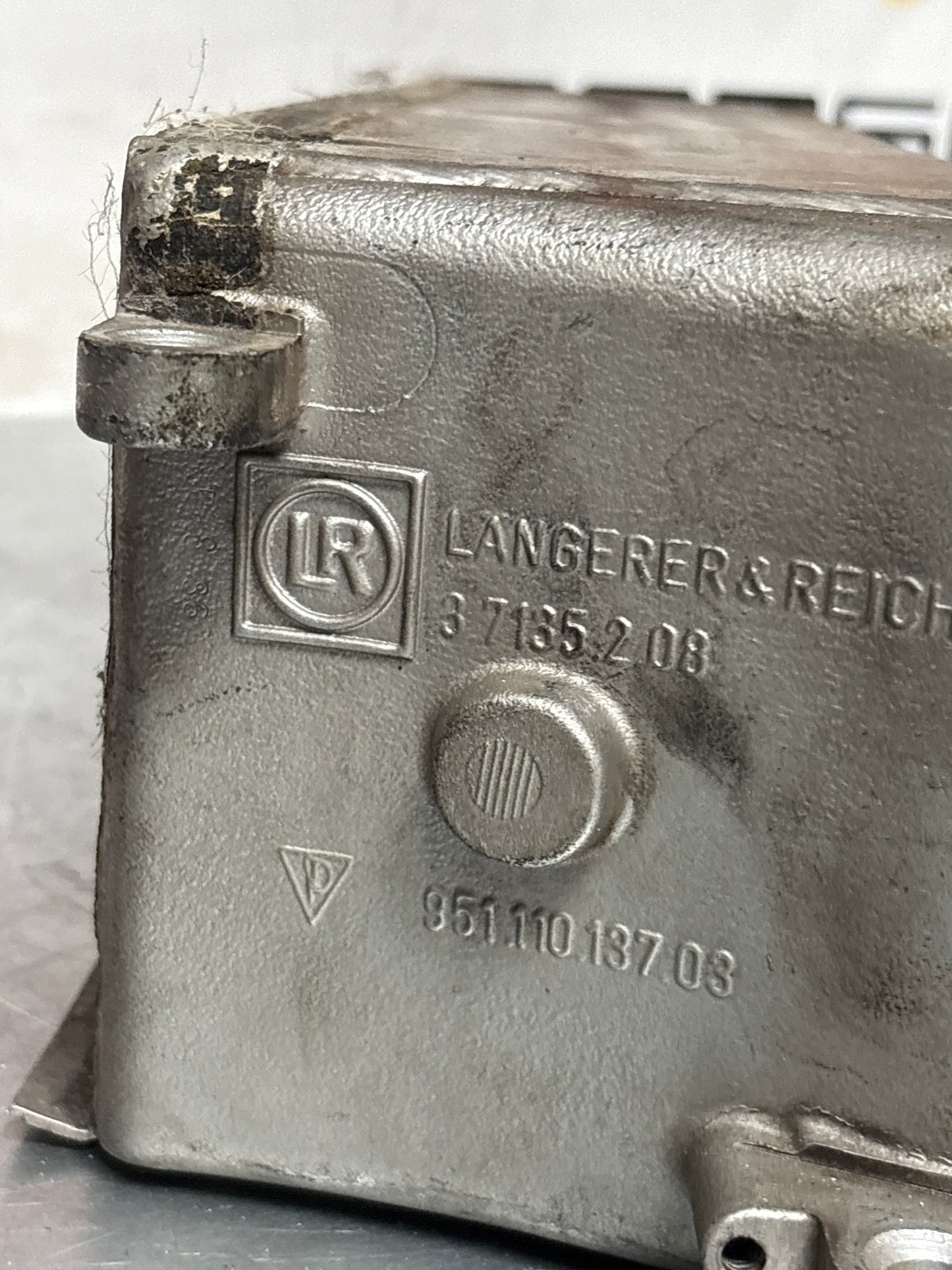 Porsche 944 Turbo Intercooler 95111013703 used