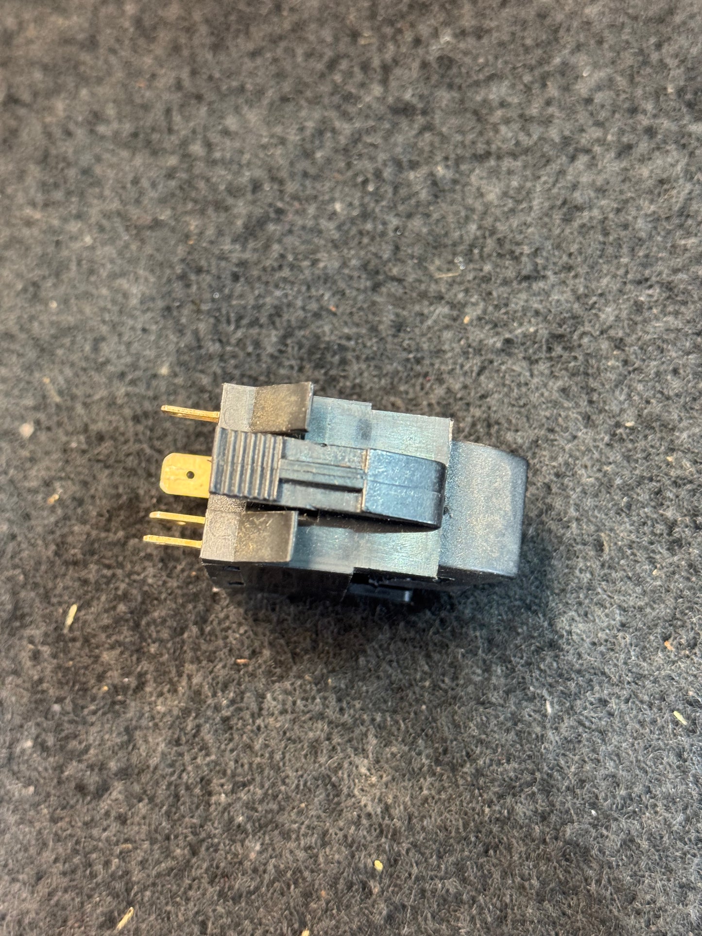 Porsche 924/944 rear fog light switch 944941536 Used