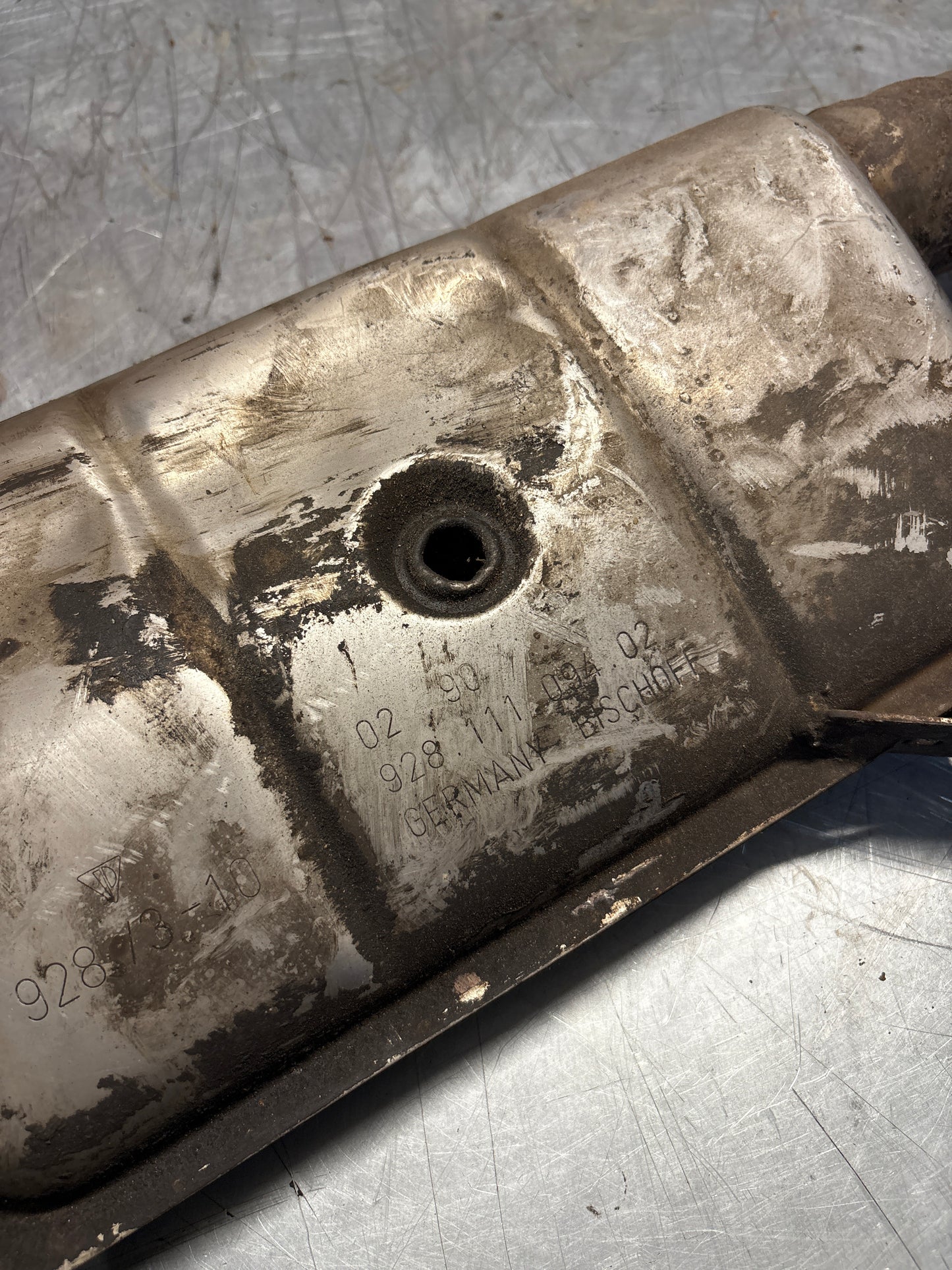 Porsche 928 S4 right middle silencer, used 92811109403