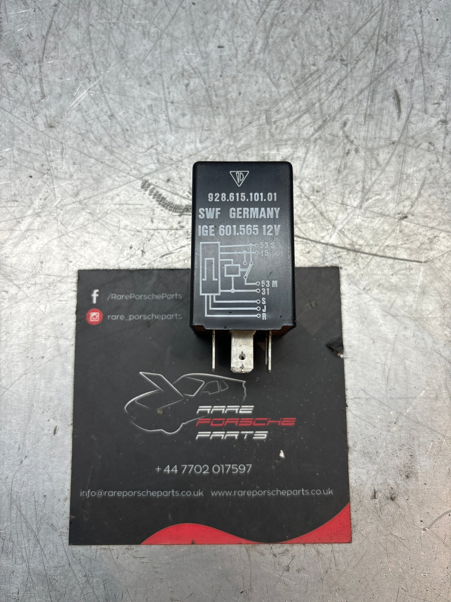 Porsche 944 85.5-92 / 928 all, 964 89-94, 993 94-98, 968 92-95 intermittent wiper Relay, 92861510101. Used.