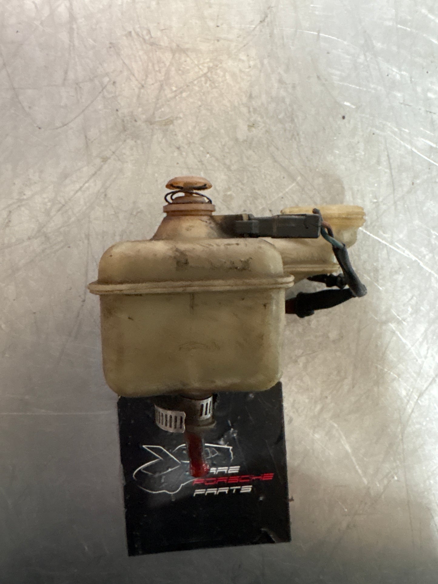 Porsche 928 Brake Fluid Reservoir, used