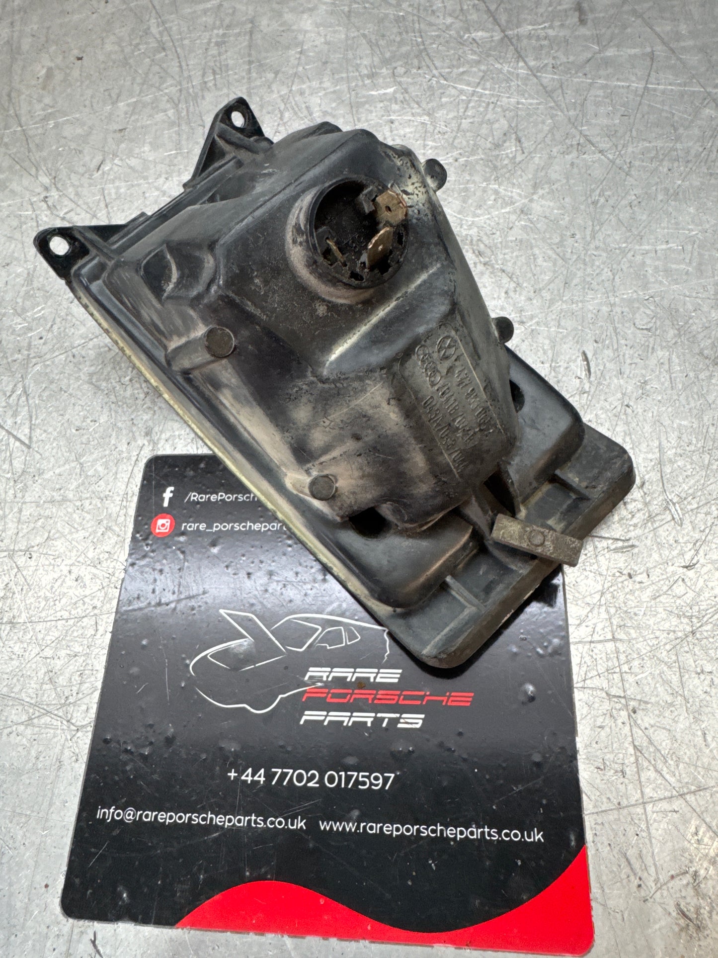 Porsche 944 924 front indicator body 477953065A used