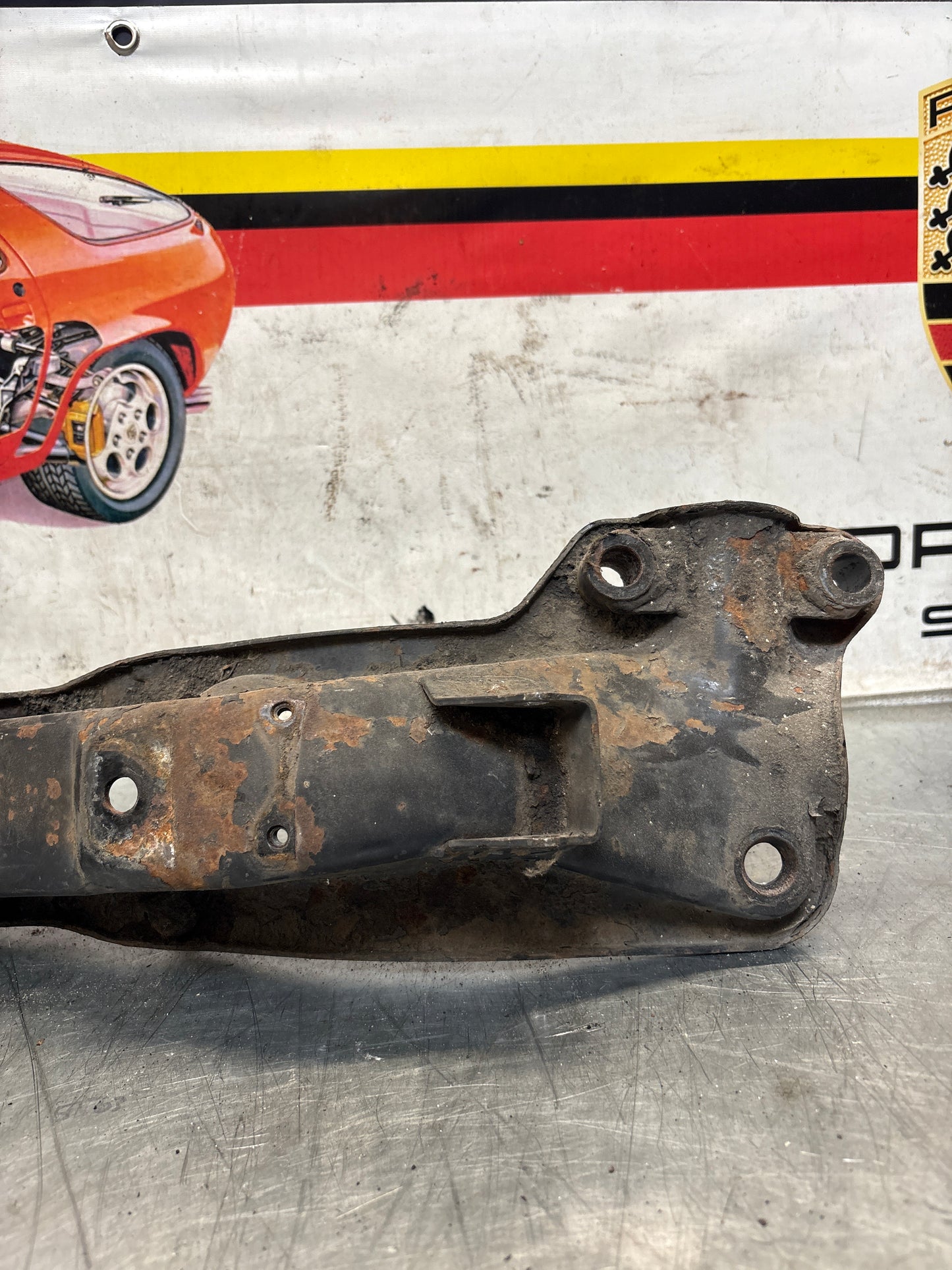 Porsche 928 -82 early engine mount, used 92837501106