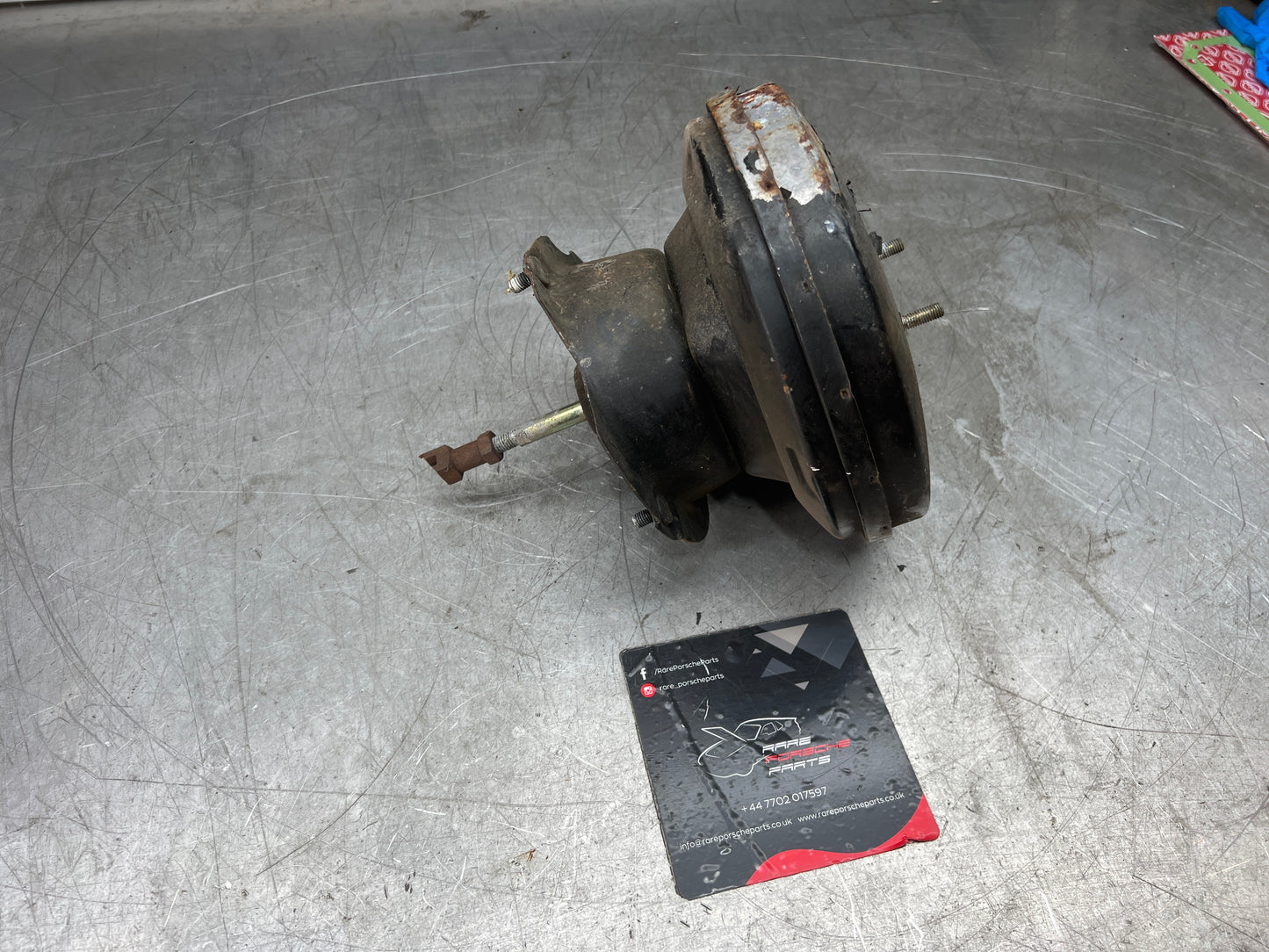 Porsche 944 brake booster, used 94435502500