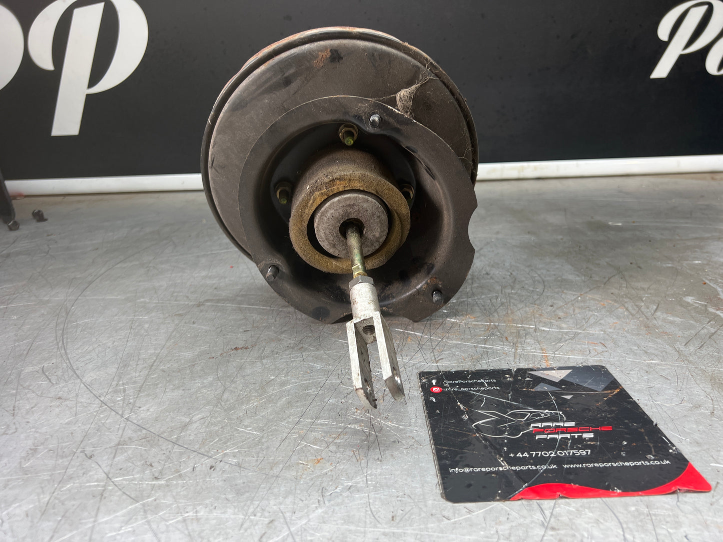 Porsche 944 brake booster, used 95135502703