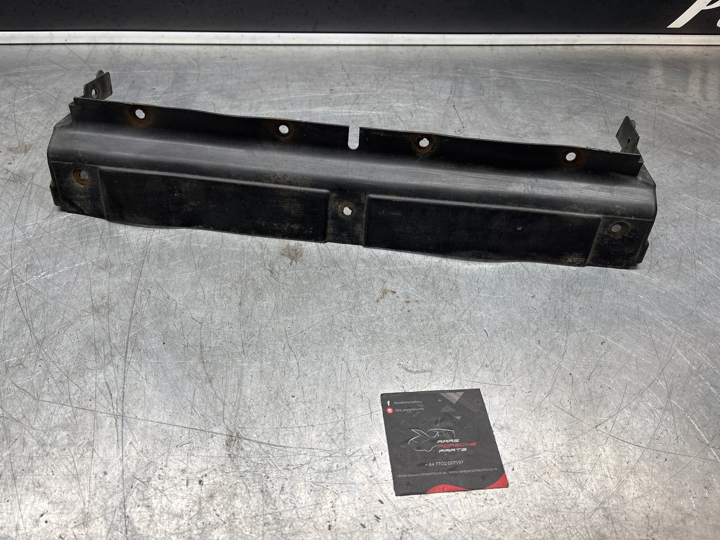 Porsche 944 air duct 94457592100, used