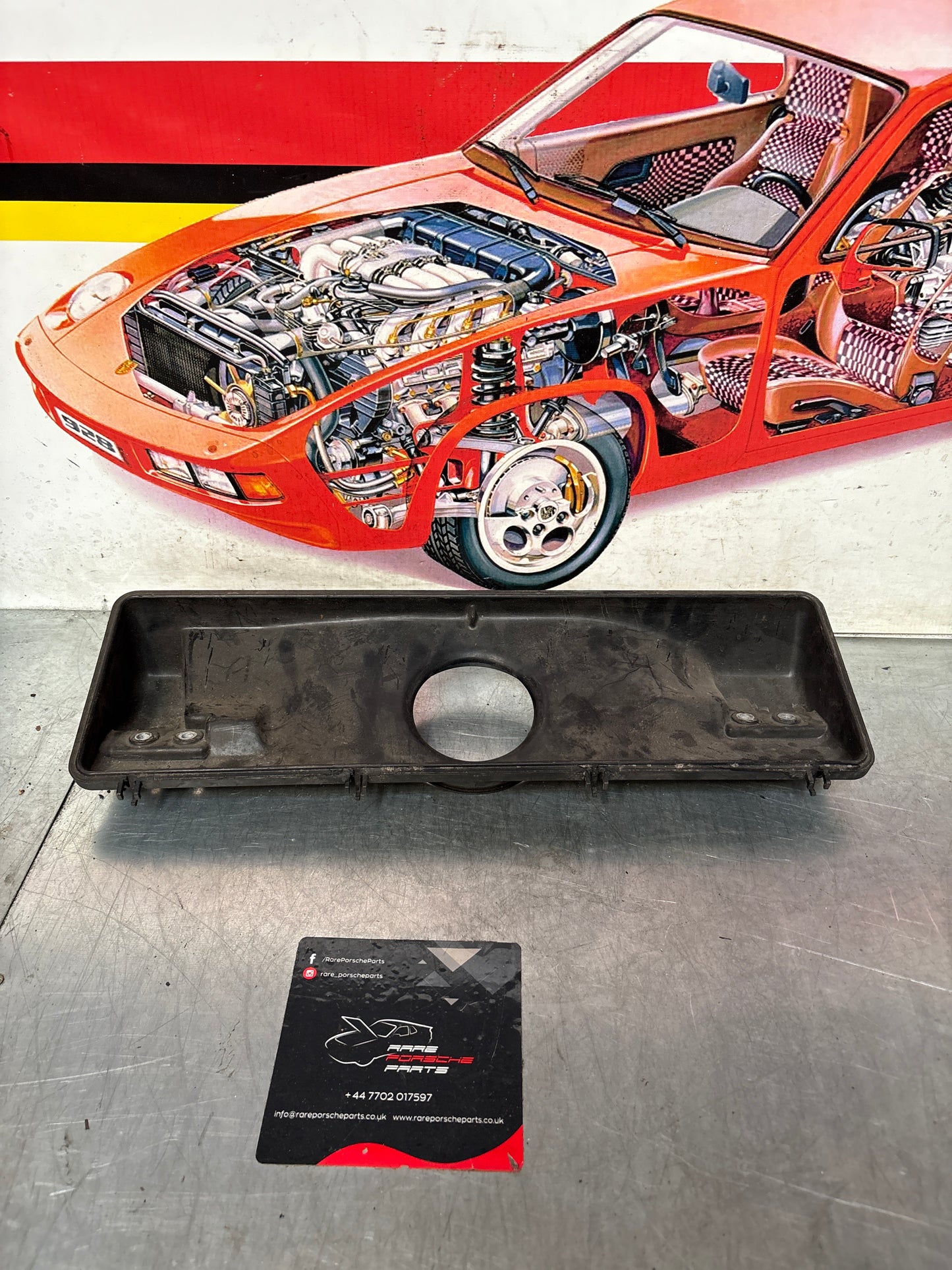 Porsche 928 lower air filter housing 92811022905