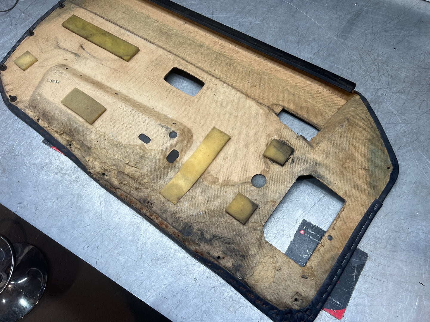 Porsche 944 right door card for late cars from 85.5 944555018