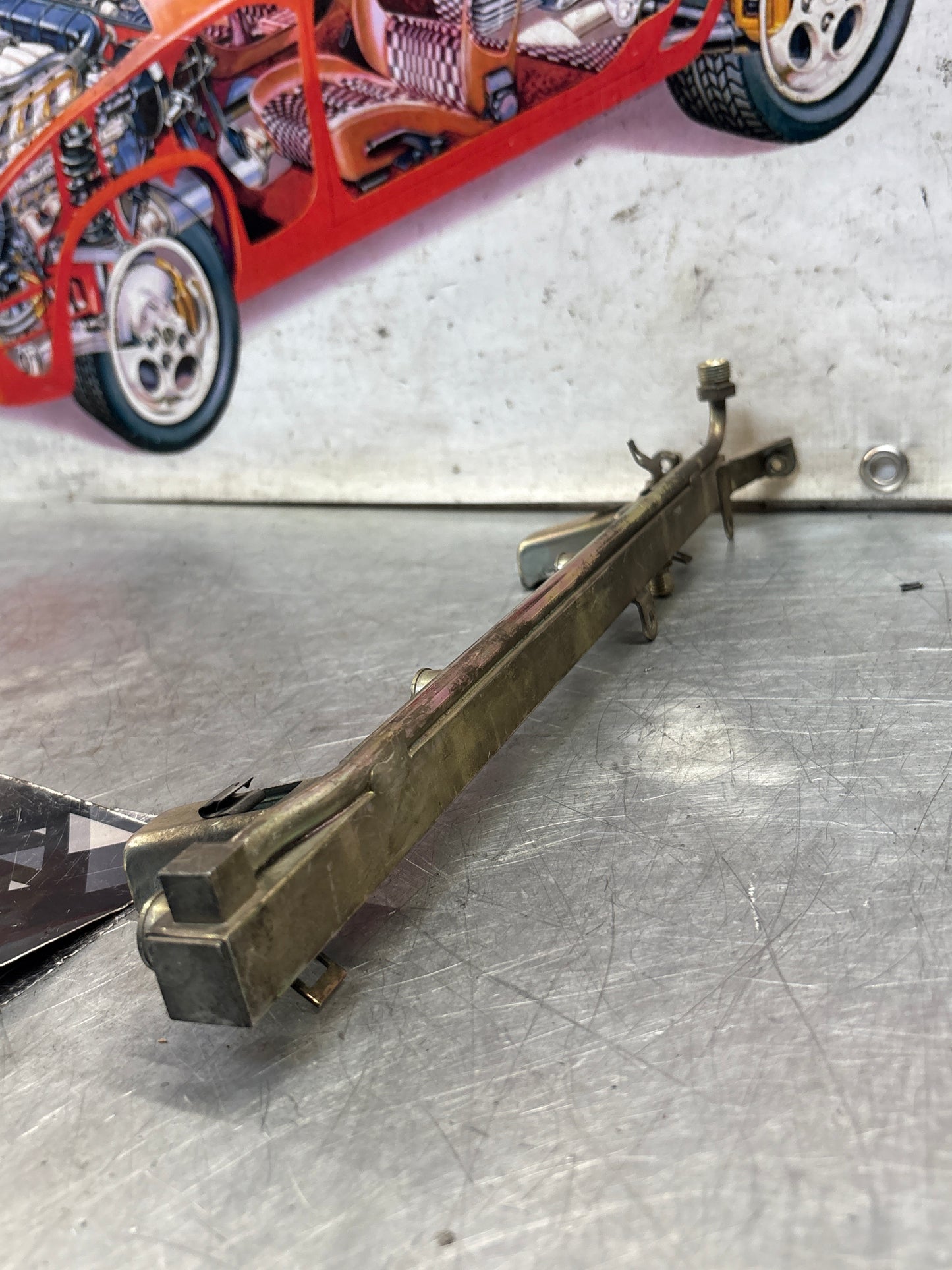 Porsche 968 Fuel rail, used 94411008019