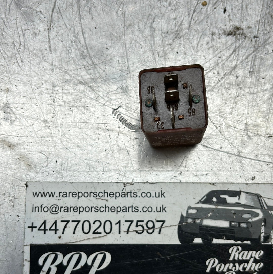 Porsche 924s/ 944 electric window relay part no 94461511200