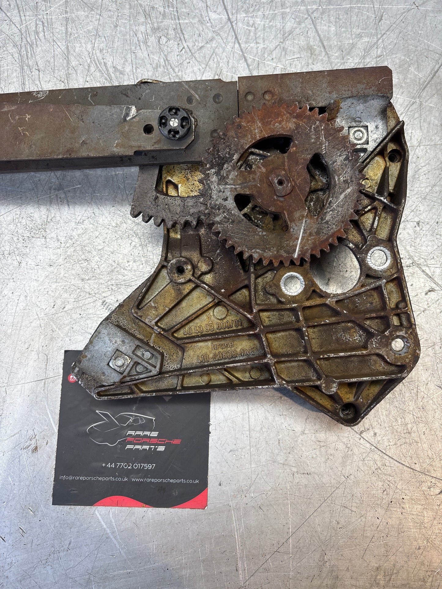 Porsche 924/944 right O/S Window Regulator mechanism 477837376B used