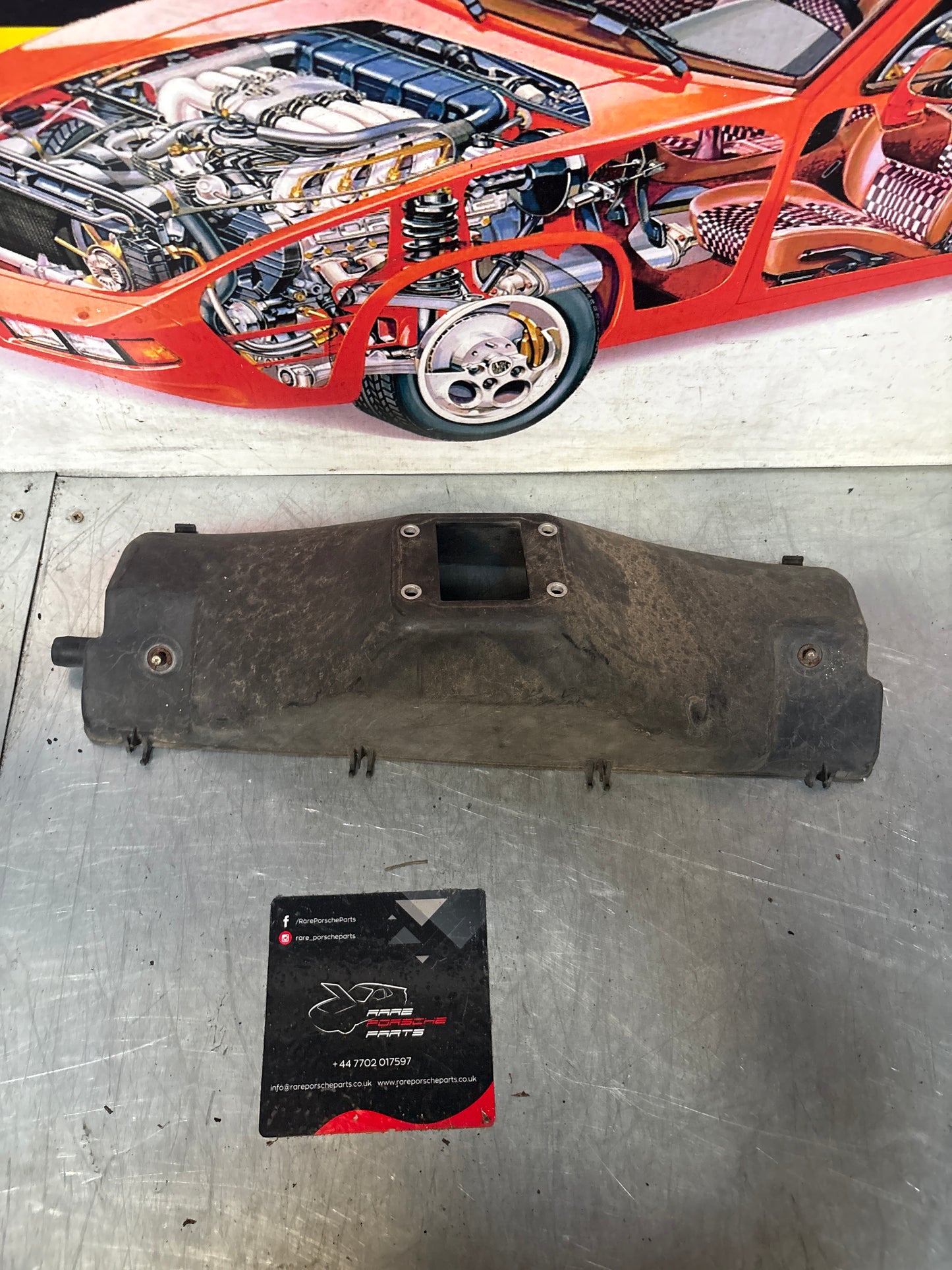 Porsche 928 Air cleaner housing lower part, used 92811021100