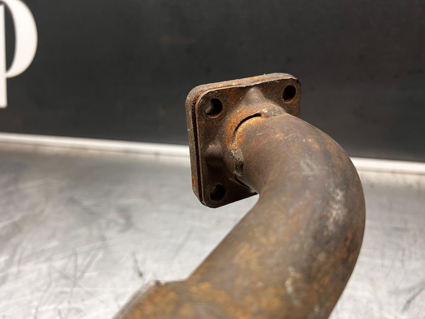 Porsche 944 Turbo exhaust cross over pipe 95111109615 used