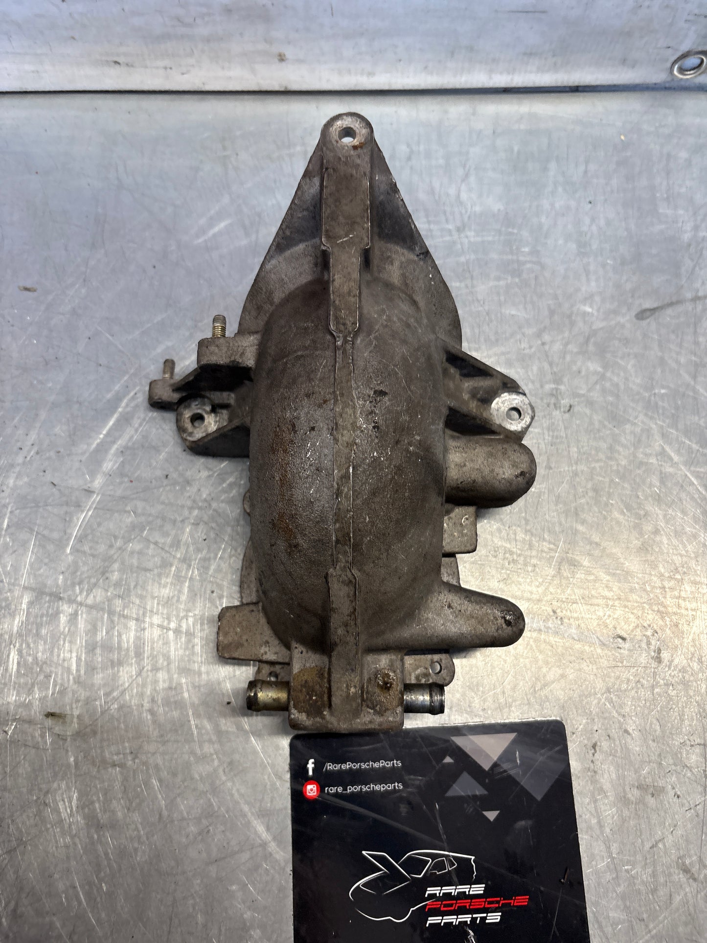 Porsche 928 throttle valve body housing, used 9281101991R