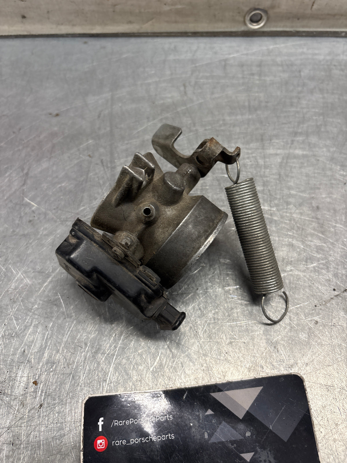 Porsche 914 throttle body, used 022133067