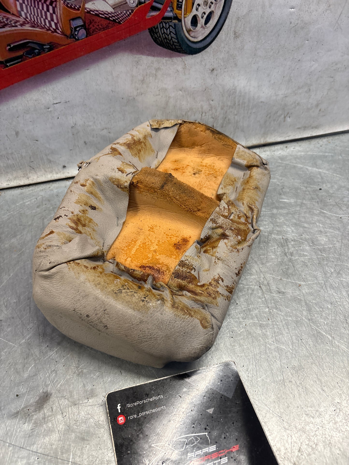 Porsche 928 rear left seat centre cushion,grey, leather, used 92852208751