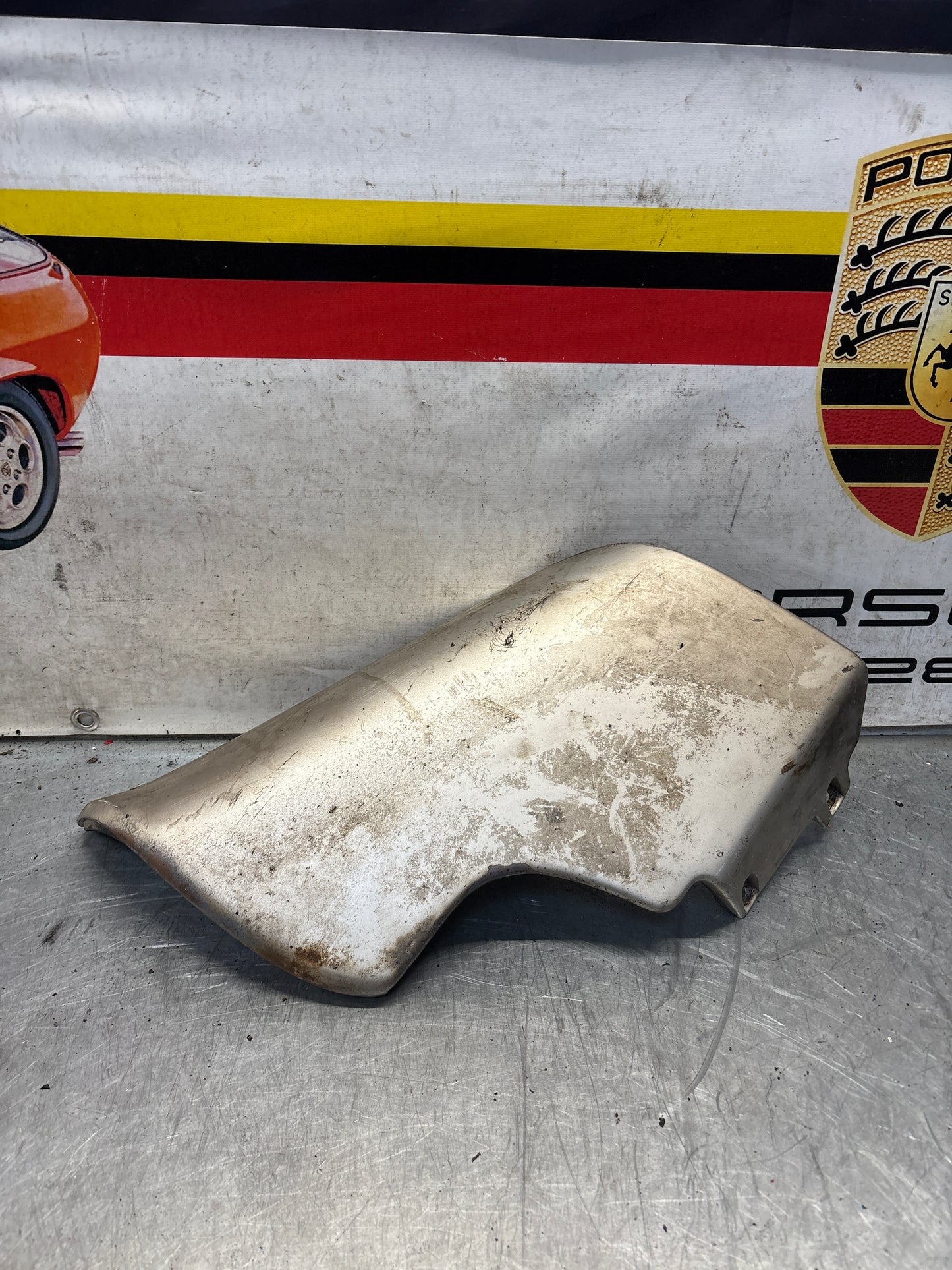 Porsche 944 lower rear spoiler / splitter / valance 95150405200 95150405100 used