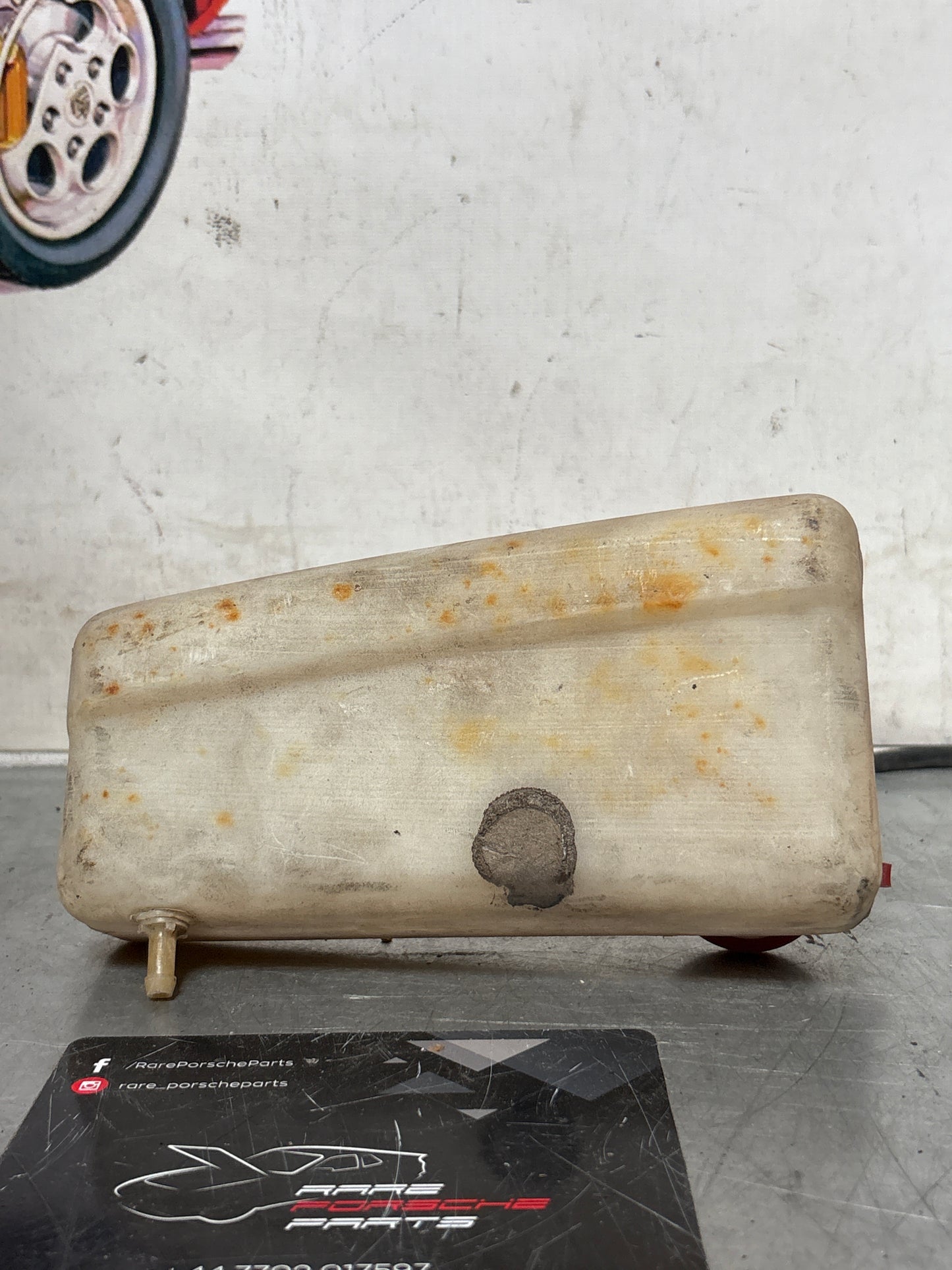 Porsche 928 S Windshield Washer Reservoir Bottle 92862809100