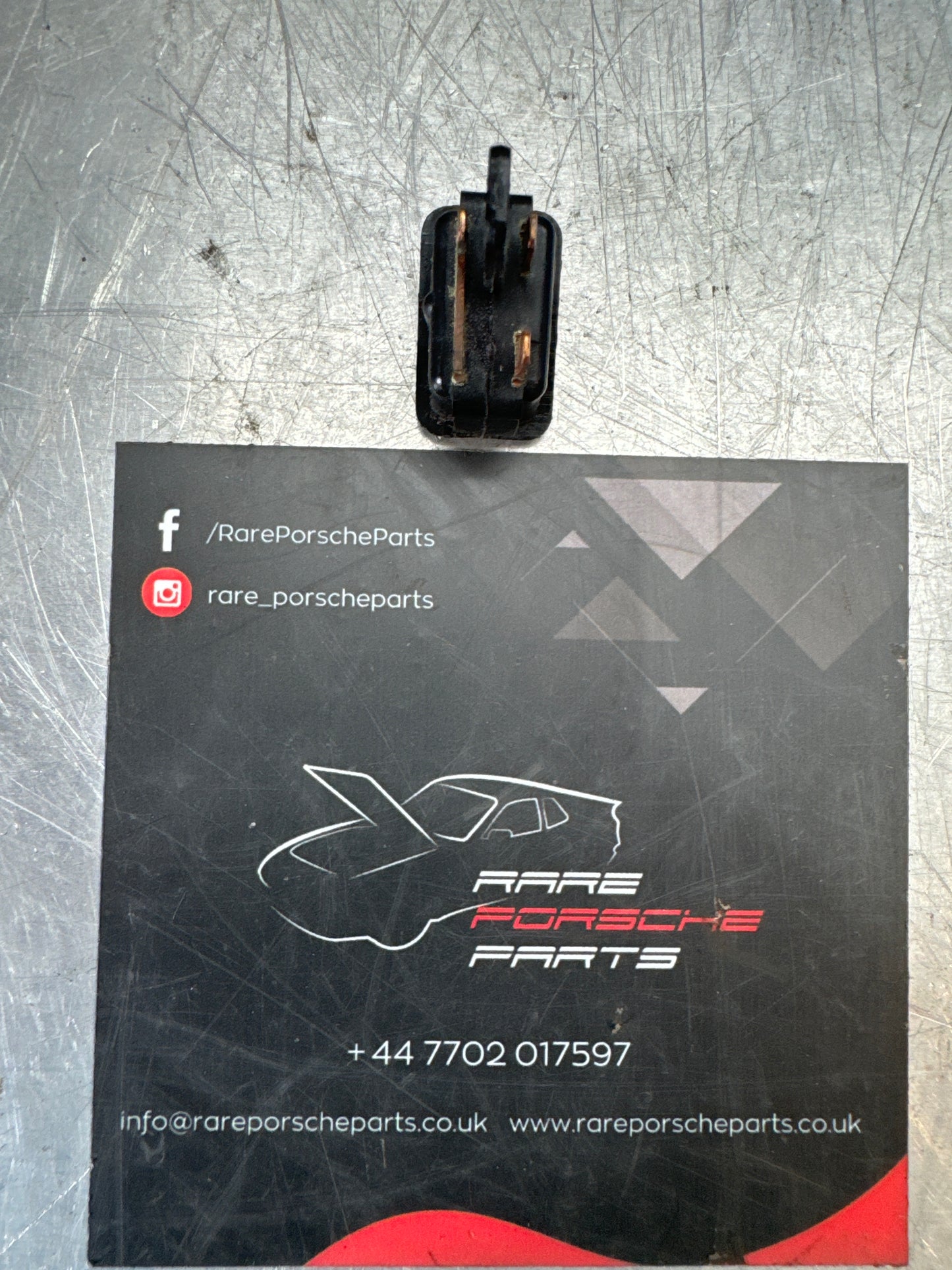 Porsche 924/944 Door mirror directional switch. 478955703 Used