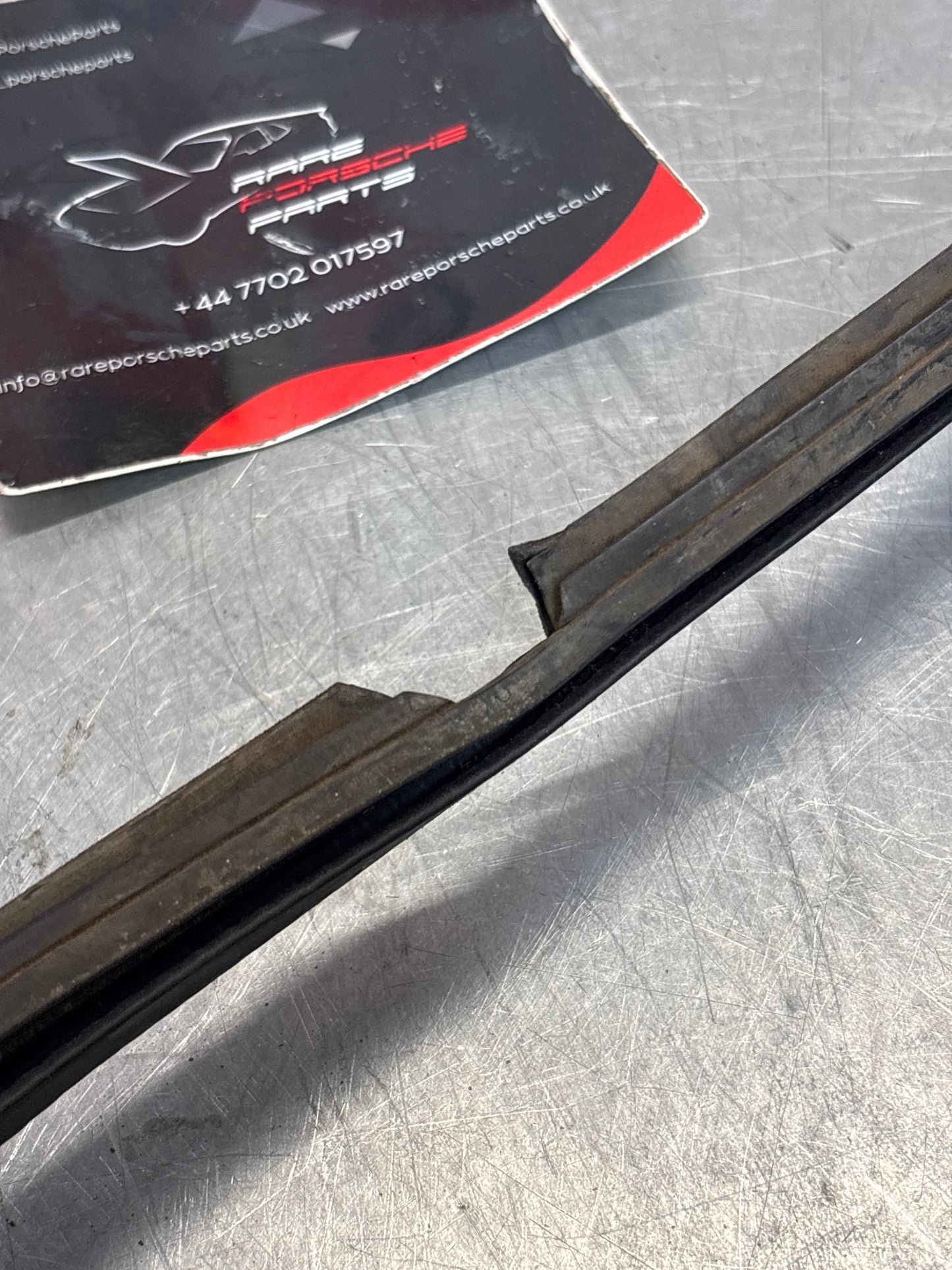 Porsche 944 cabrio inner door seal, right, used