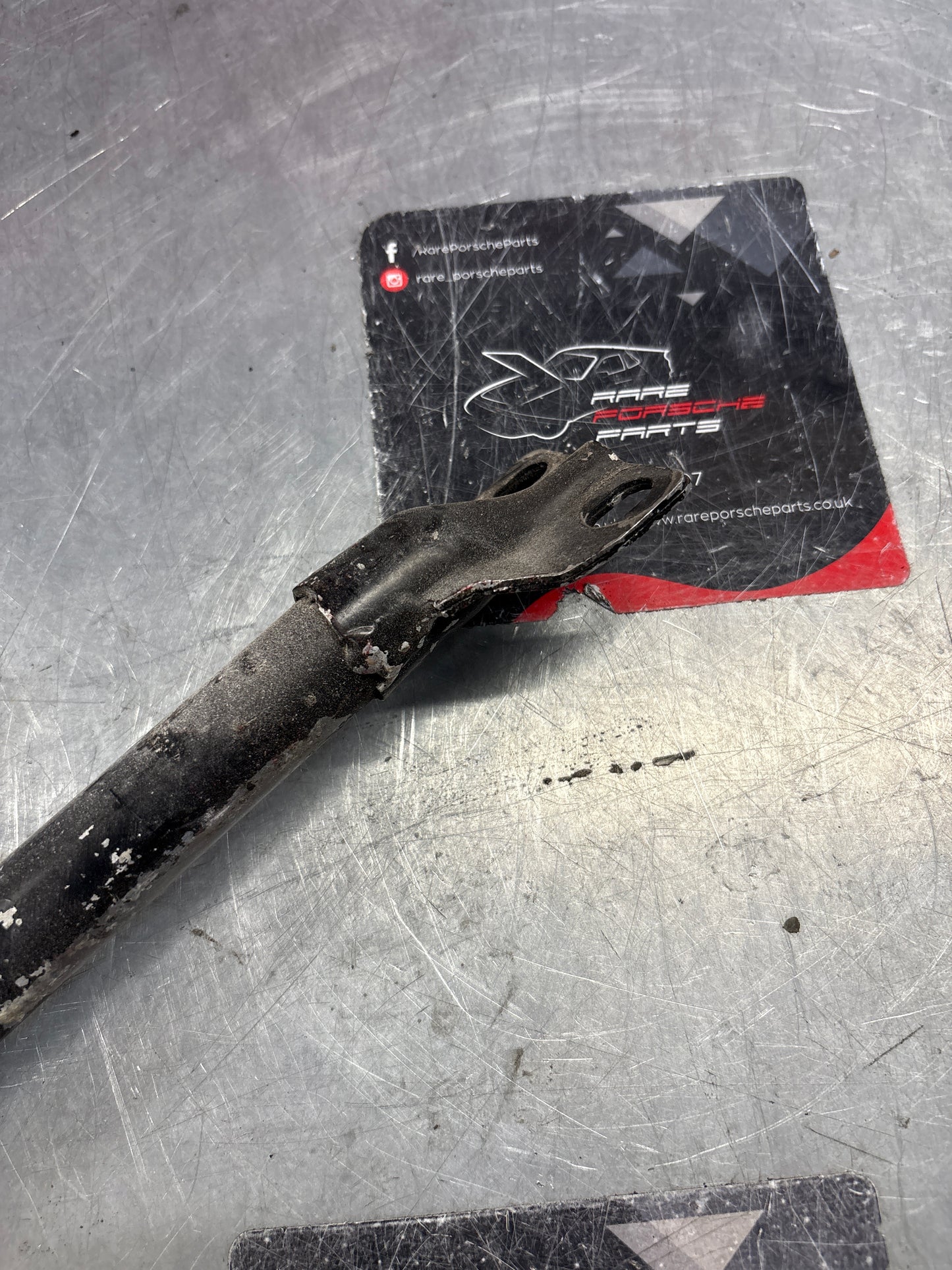 Porsche 928 Transverse strut used, 92850406102