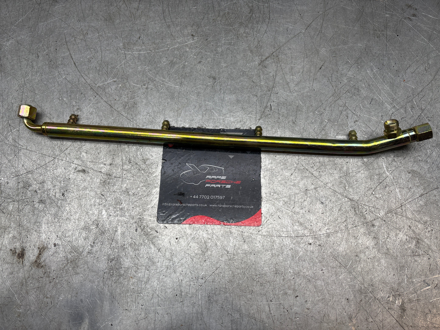 Porsche 928 fuel tube right, refurbished 92811008003