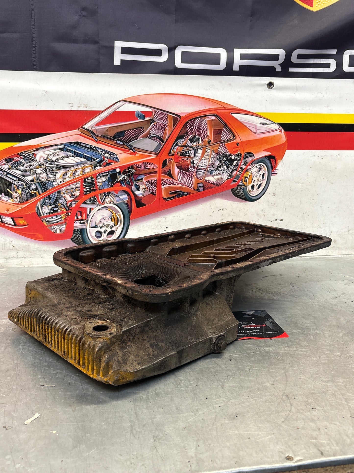 Porsche 928 Engine oil pan, used 9281012019R