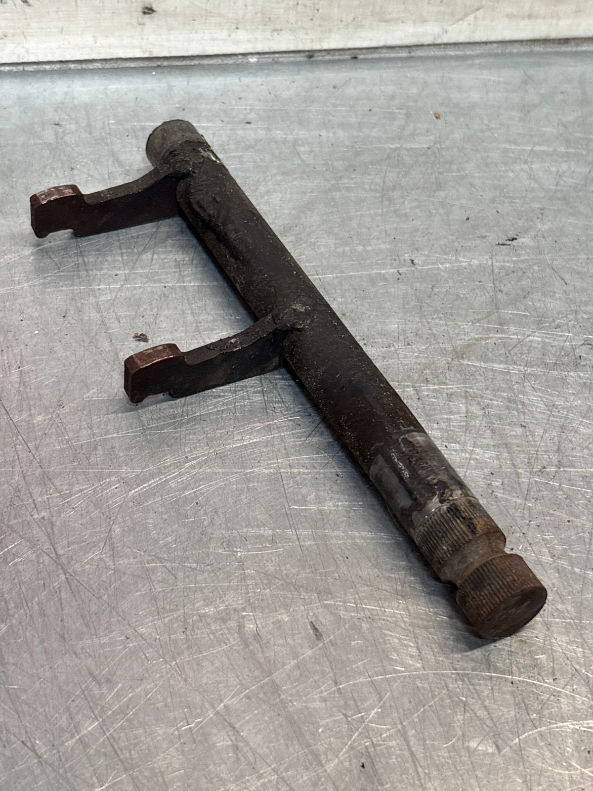 Porsche 924 clutch control shaft, used 088141701