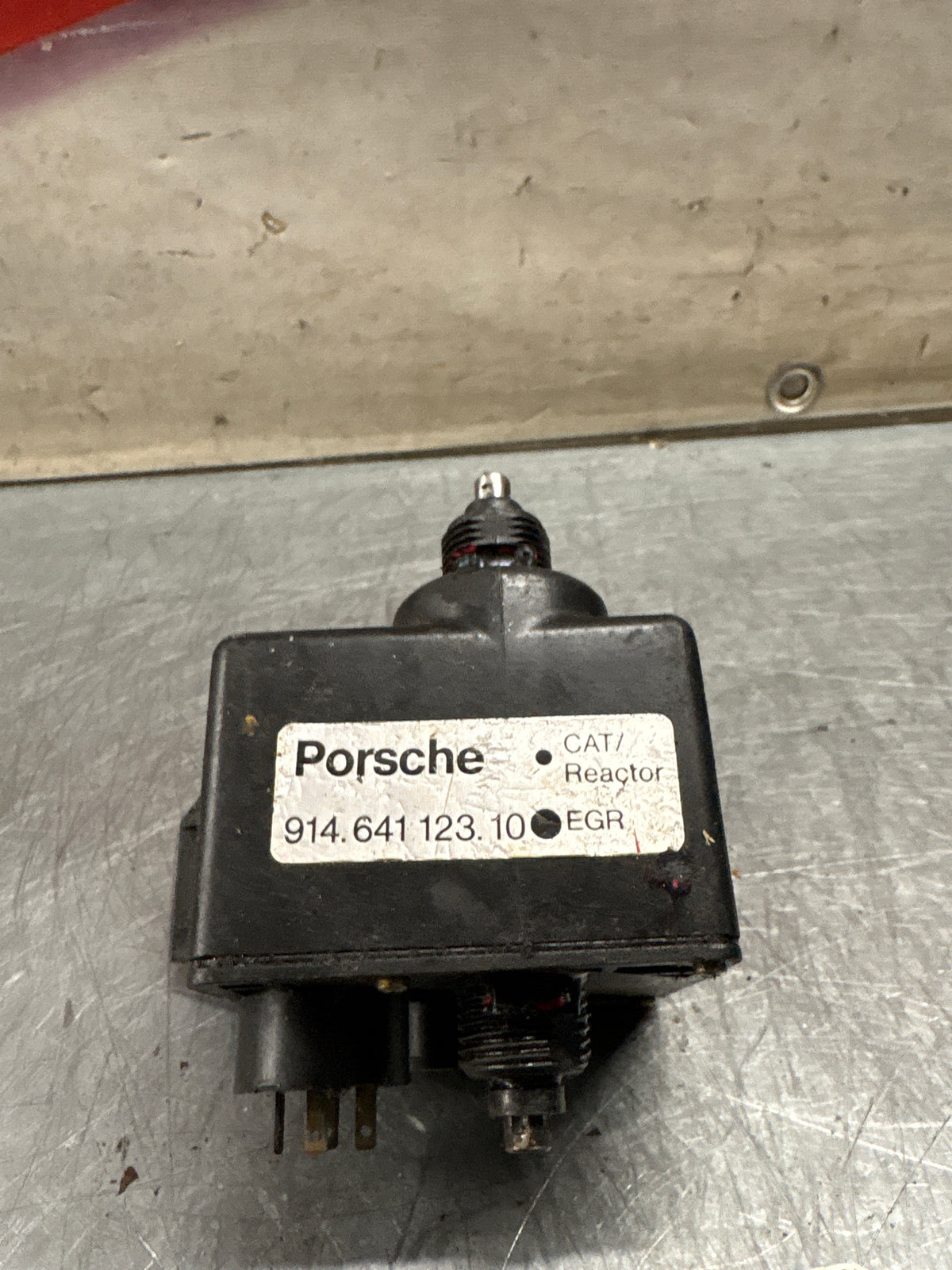 Porsche 914 alarm switch, used 91464112310