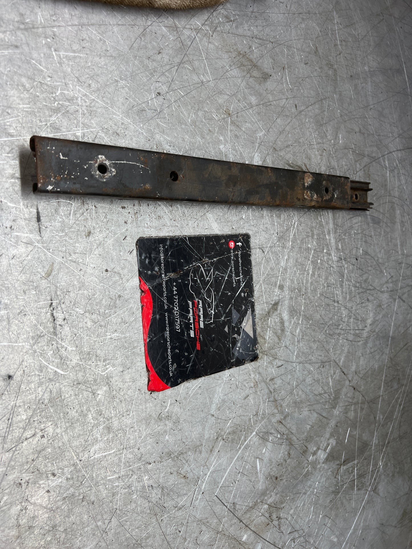 Porsche 924 944 911 seat runner 94452149100