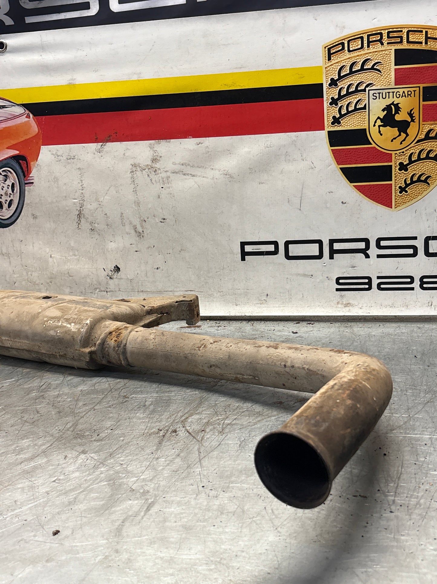Porsche 928 S4 right middle silencer, used 92811109403