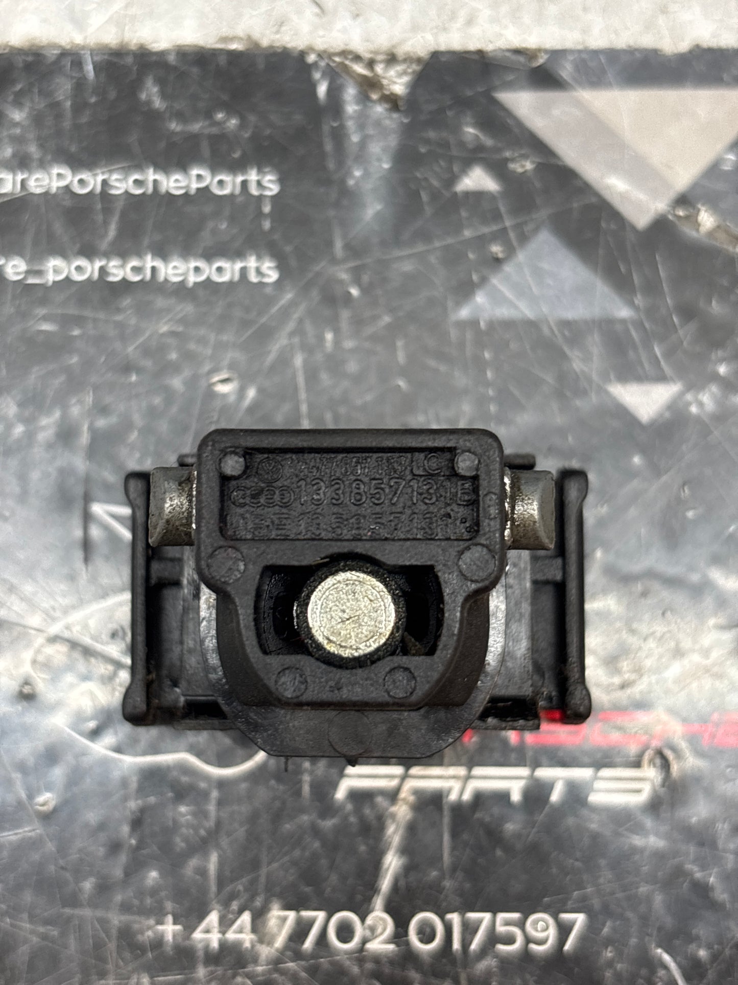 Porsche 924/944 black glove box lock with badge 477857133 used immaculate