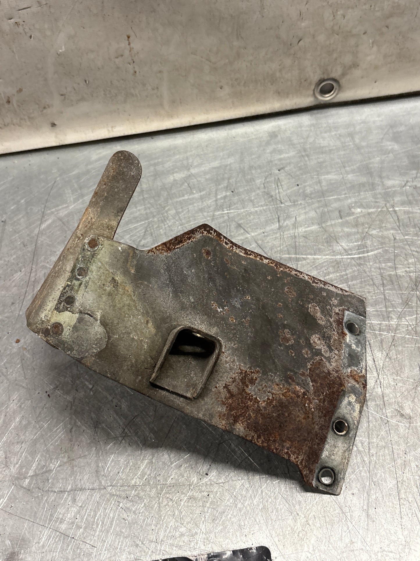 Porsche 968 / 944 S2 Oil cooler housing heat shield, used 94410705304