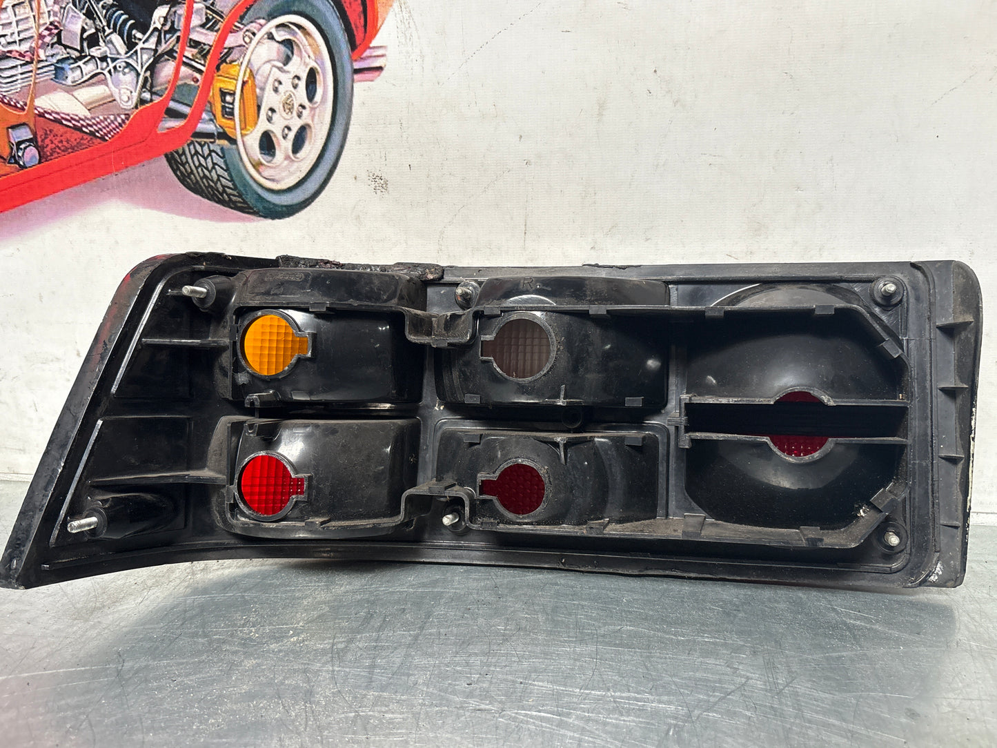 Porsche 944 right rear tail light 477945214 used