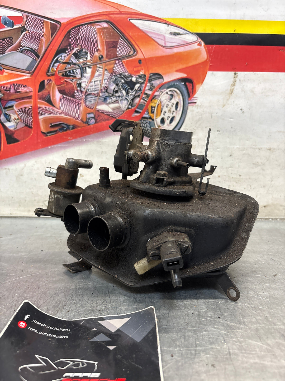 Porsche 914 2.0 air distributor housing, used 039133055B
