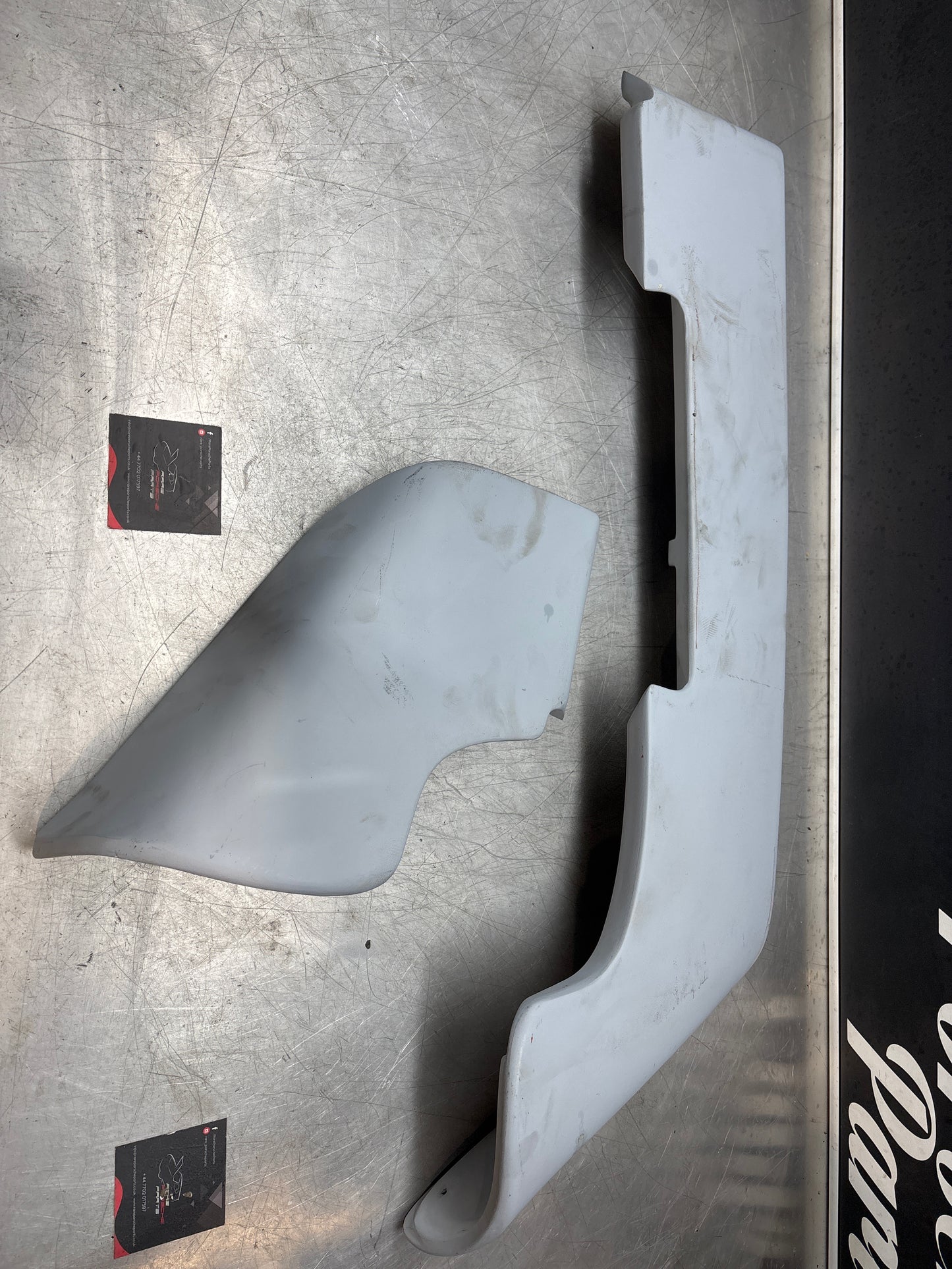 Spoiler posteriore inferiore / splitter / mantovana Porsche 944 95150405200 usato aftermarket!!!