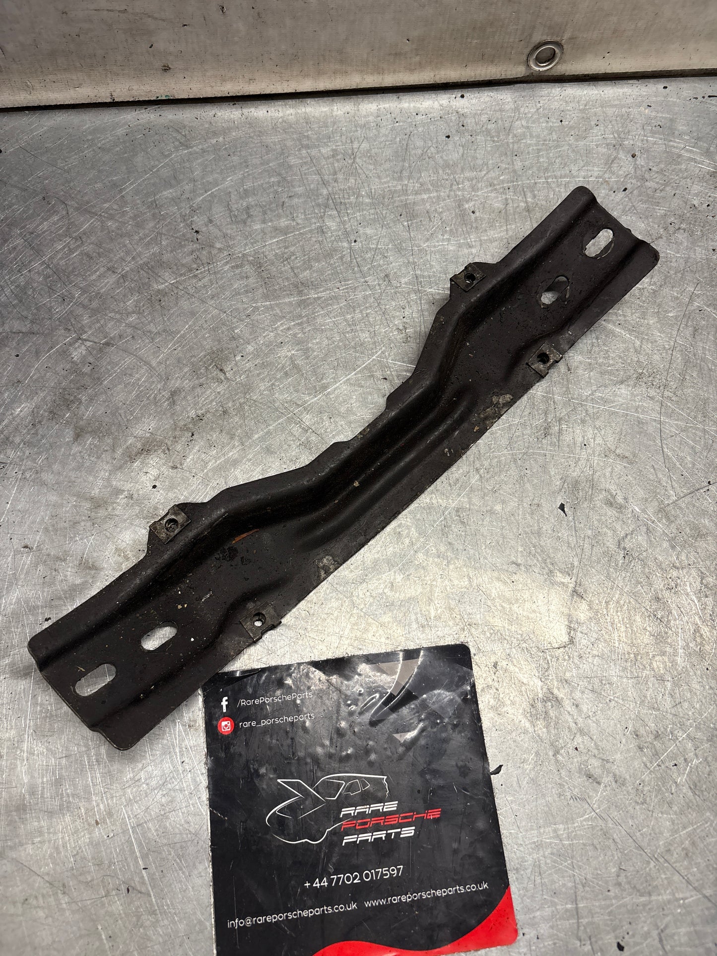 Porsche 928 S4 Floor panel support cross member, used 92850190105