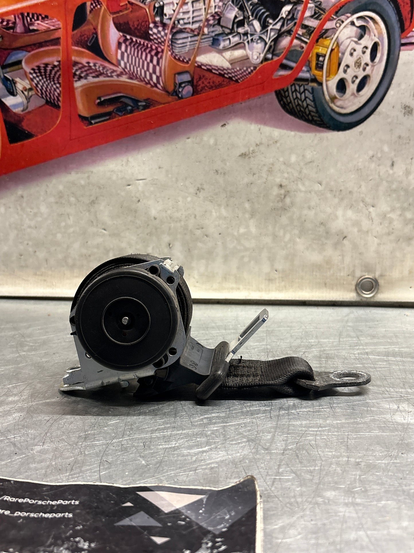 Porsche 911 996 rear right seatbelt, used 99680303607