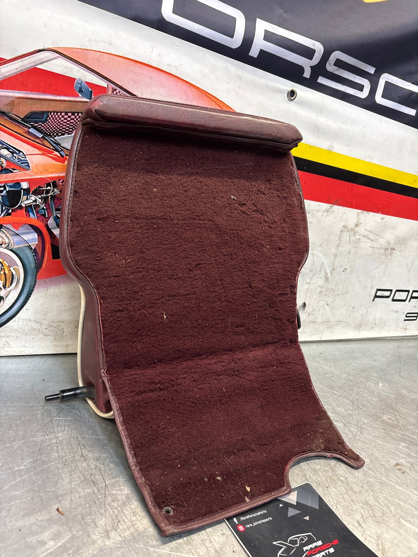 Porsche 928 rear right seat backrest, burgundy-white, leather used 92852203852