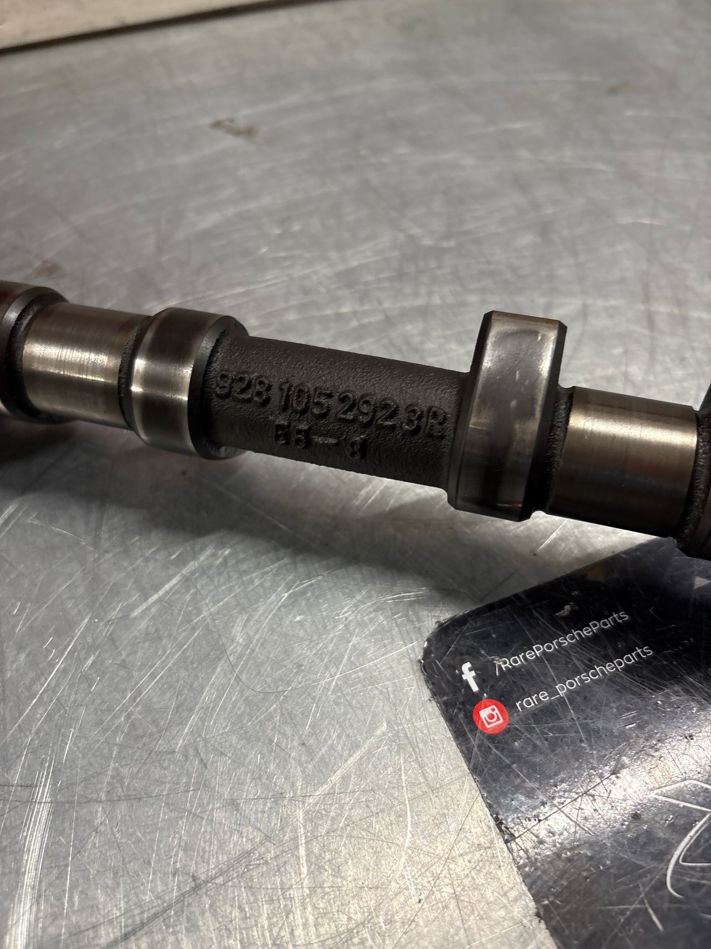 Porsche 928 S3 M28.45/46 engine Camshaft, intake side, cylinder 5-8, used 9281052923R / 92810529208