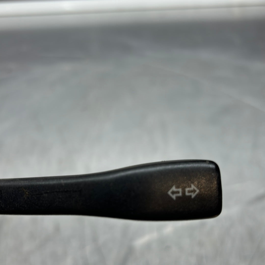 Porsche 924/944 black indicator / high beam stalk. 477953901 used