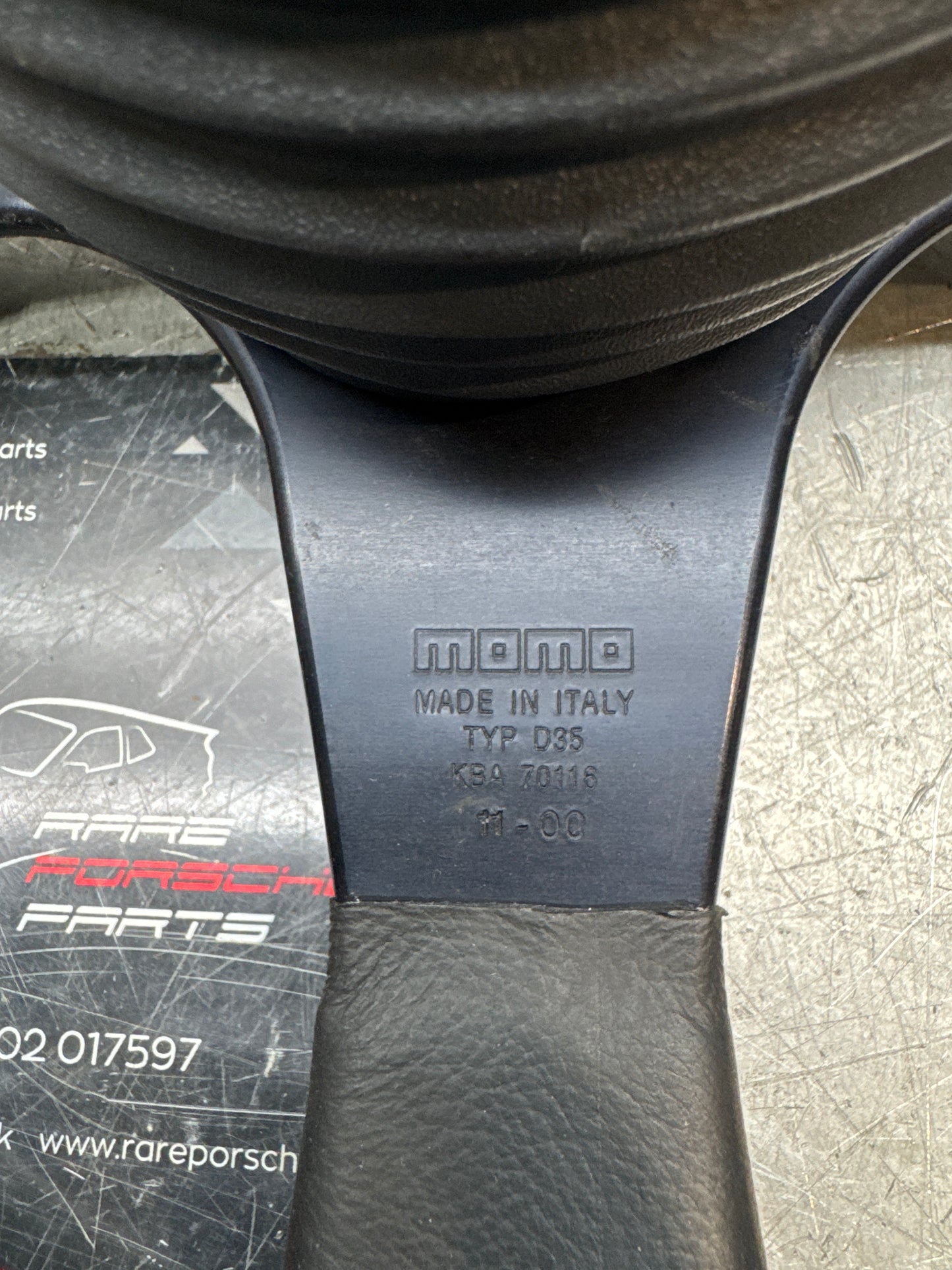 MOMO sport steering wheel KBA 70116 with Porsche 924 944 hub