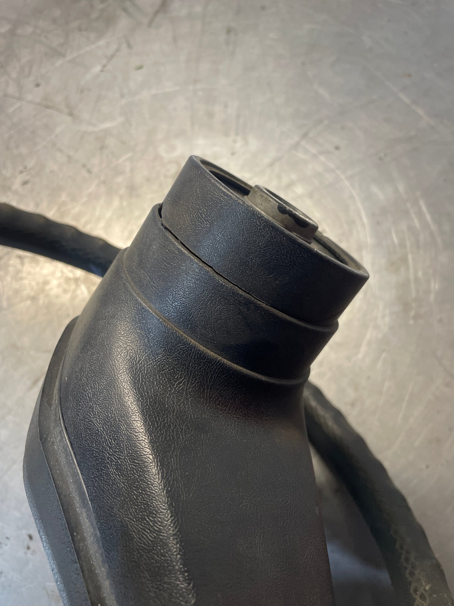 Porsche 924 steering wheel black 171419651A / 171419651B Refurbished