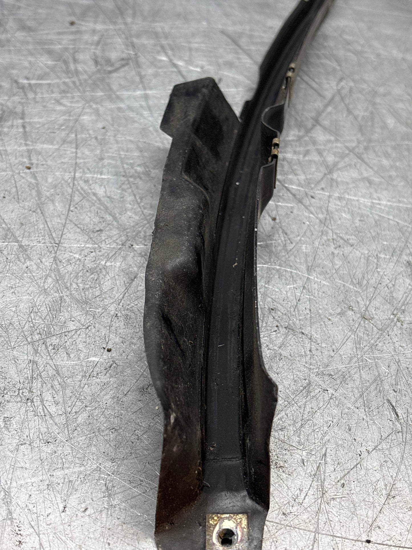 Porsche 924/944 left, N/S side window channel, 94453110300