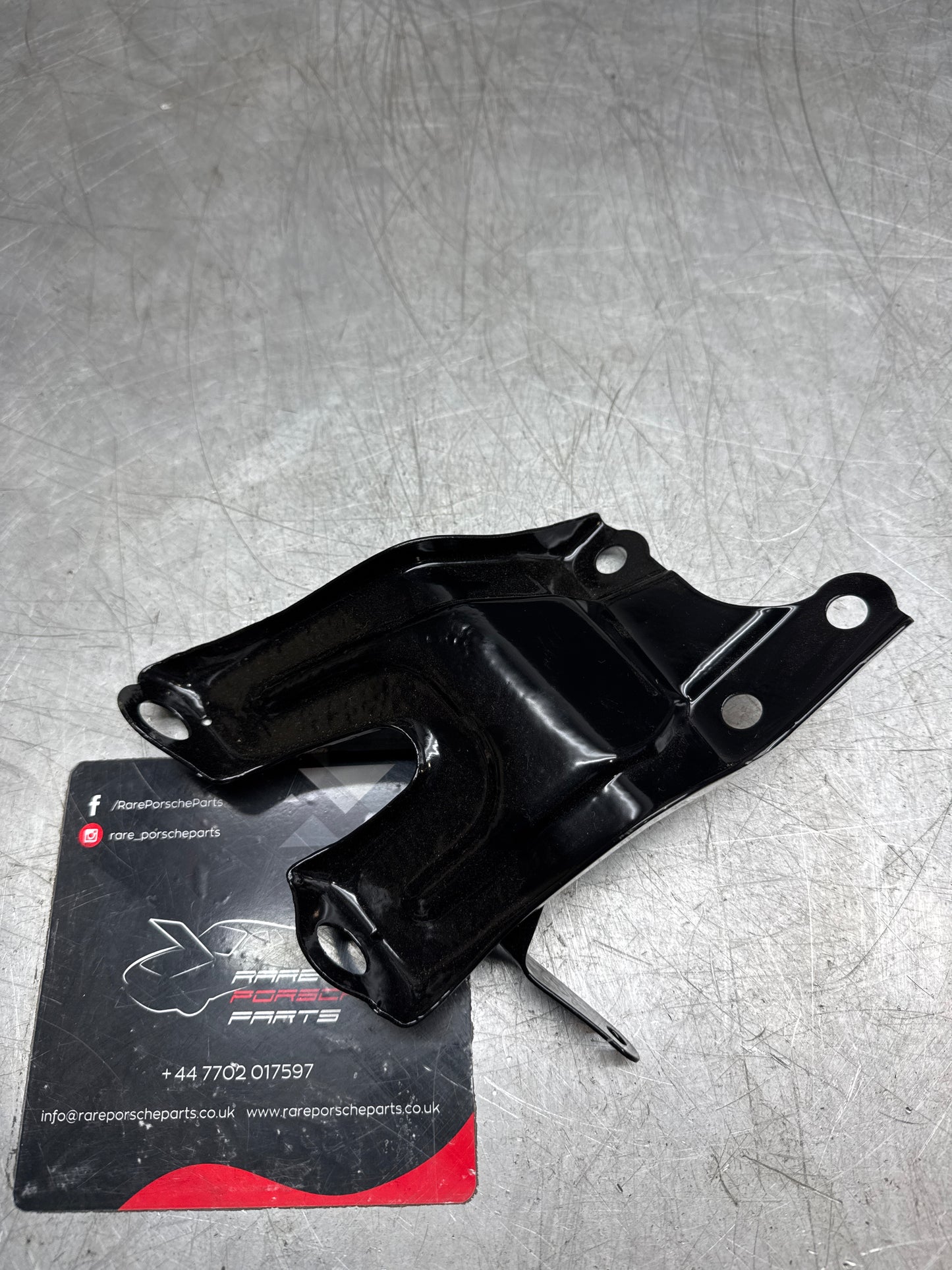 Porsche 944 ‘85- air filter box bracket. 94411006701, refurbished