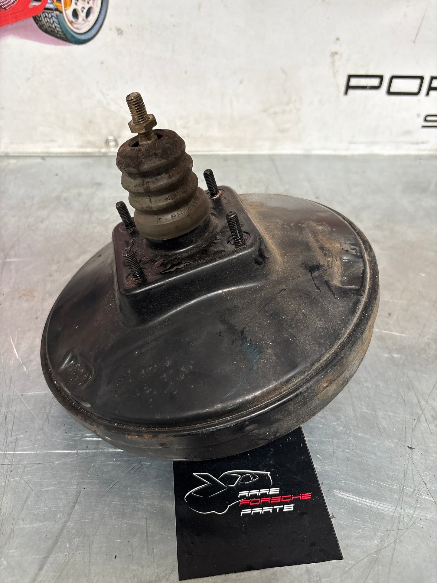 Porsche 928 brake booster, used 92835502504