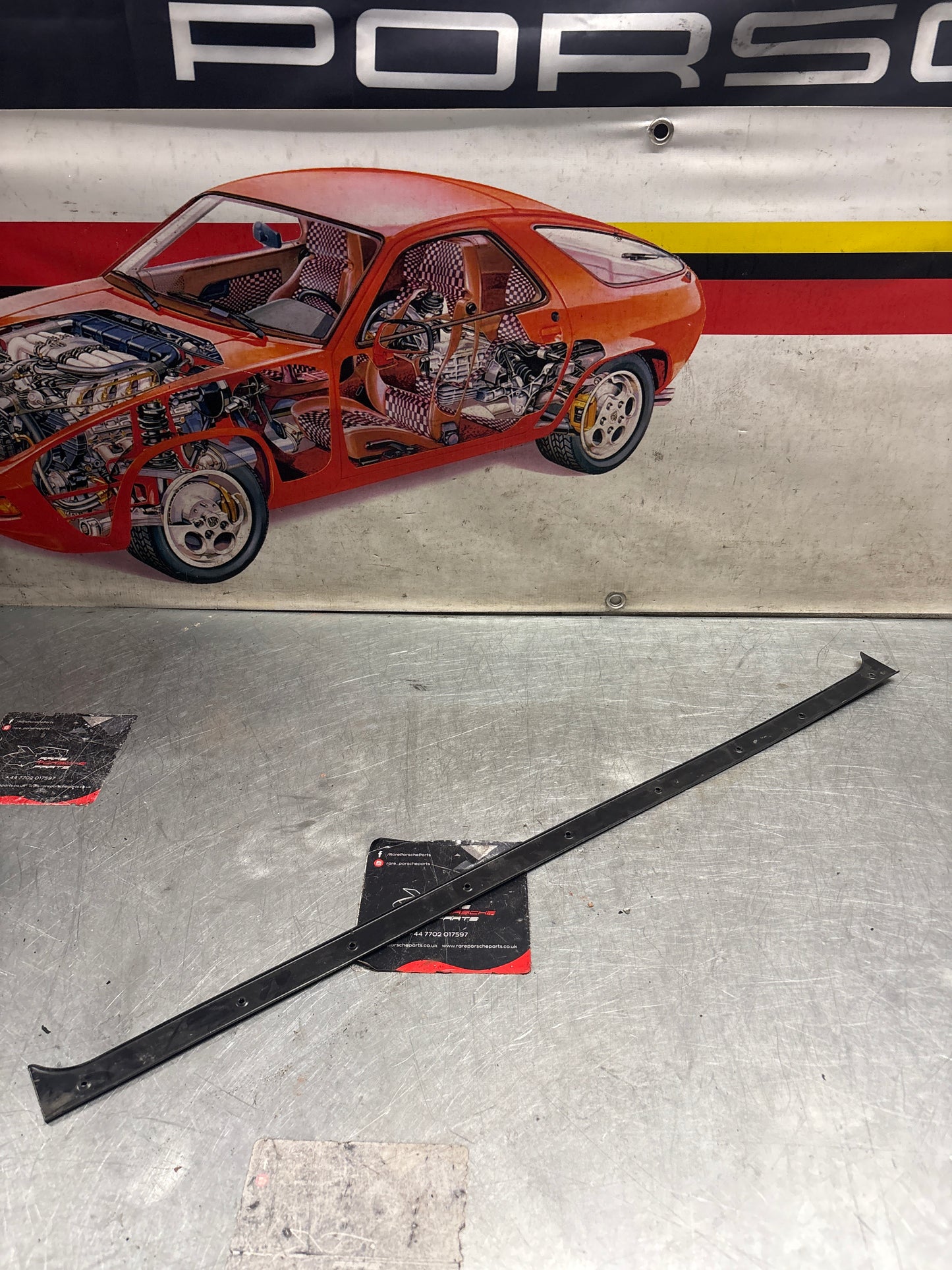 Porsche 928 Sunroof rail cover strip, used 92856410503
