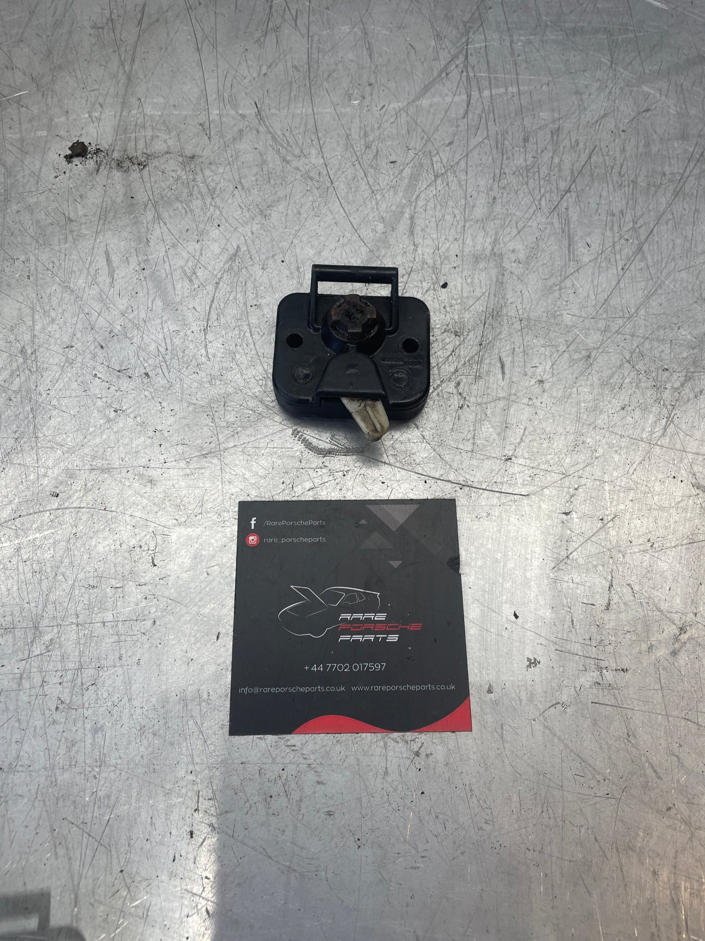 Porsche late 924 944 Boot Tailgate hatch lock from 85.5 left 94453805500 used