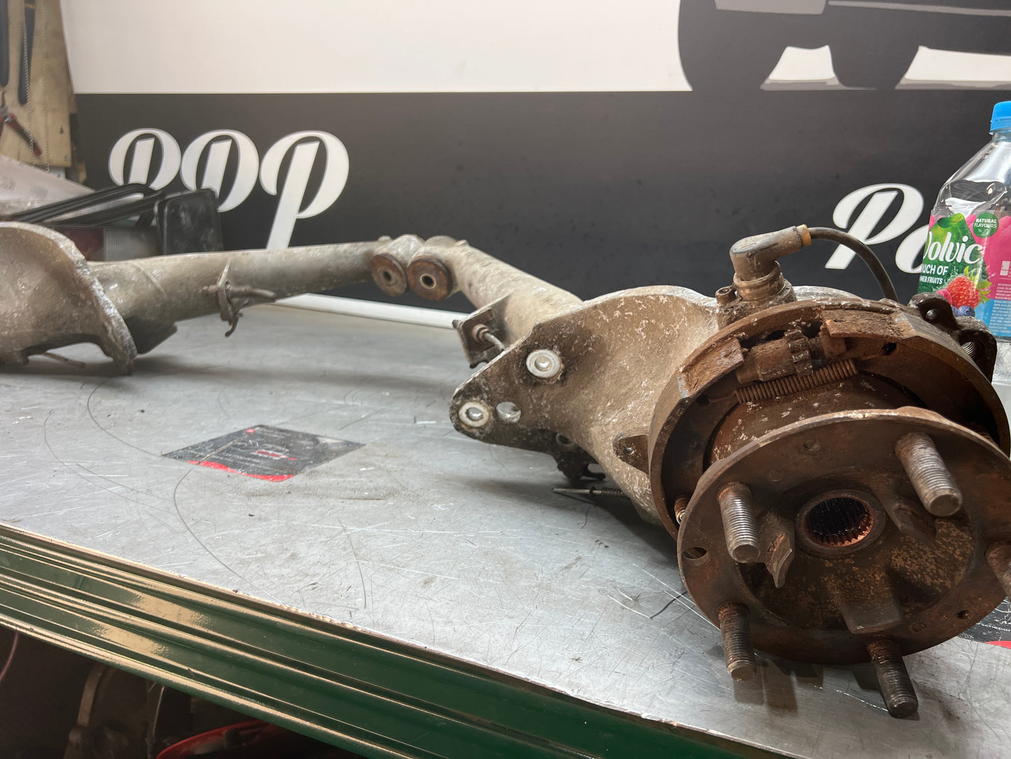 Porsche 944 S2 Turbo pair of alloy rear trailing arms, 9513315134R / 9513315144R used, with hubs