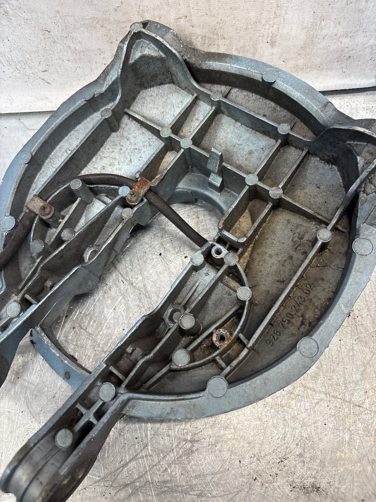 Porsche 928 left headlight swivel frame without any bearing 92875024302 used